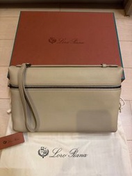 全新Loro Piana  L29米色手拿包