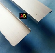 lis u aluminium 1.2cm x 5cm x 1.2cm silver panjang 29.5cm