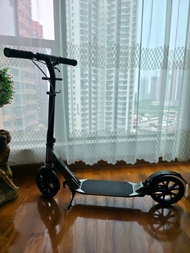 Decathlon成人滑板車