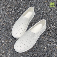 KHK Shoes รองเท้าคนหัวครัว รองเท้าดีเจภูมิ สีขาว ✈8.8