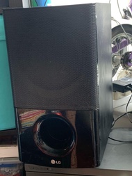 LG subwoofer and speakers 5.1 喇叭