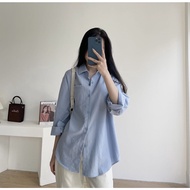 Loose-fitting scratched shirt