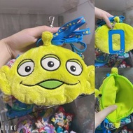 日本絕版三眼仔斜孭袋八達通卡套拉鏈散子包。匙扣可伸縮。火腿豬ham胡迪Toy Story 3泡泡龍。勞蘇Lotso草莓熊Chip n Dale 鋼牙與大鼻奇奇Alice冰雪奇緣Elsa史迪仔小金土豆薯