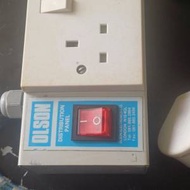 olson 4位13A英式拖板