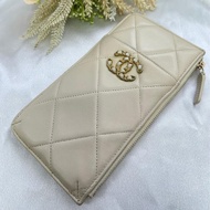 CHANEL 香奈兒 19 卡包