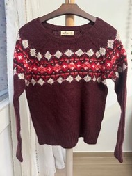 Hollister res pattern sweater