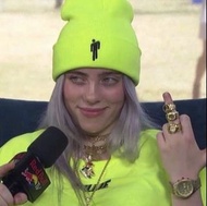 現貨💗 原價$1680最低不再降🙏 Billie Eilish 毛帽💚