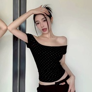 DD SHOPพร้อมส่ง FY134 เสื้อเปิดไหล่แขนสั้น ทรงรัดรูปยืดพอดี ใส่ง่าย วายทรูเค