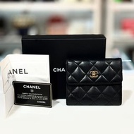 98%NEW二手CHANEL短銀包 A80737 CLASSIC FLAP SMALL WALLET CALFSKIN 黑色金扣牛皮 #香榭站正品