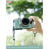 Suitable for Olympus E-P7 Camera Bag Base Half Cover Base E-P7 Camera Bag ep7 Protective Case Digita