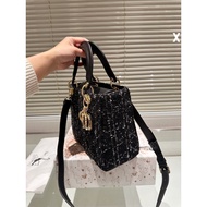 H I G Q U A L T Y Woolen Folding Box ️ Size 2 0. 1 7 
 Diana Diana Bag Burst