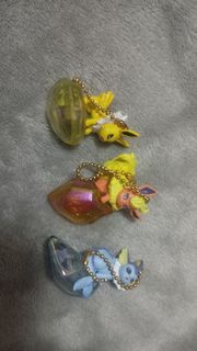 寶可夢 伊布家族鑰匙圈 Pokemon 雷伊貝火伊貝 進化石掛件