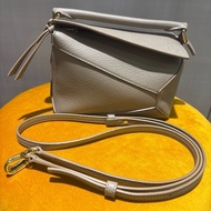 LOEWE mini puzzle （杏色、奶茶色）