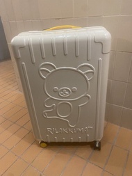 28吋四轆旅行喼  二手 以圖為準