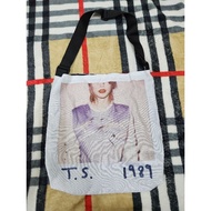 1989 Taylor Swift tote bag