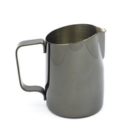 Milk Pitcher เหยือกสตีมนม ยี่ห้อ WPM ขนาด 450ml (Sharp Tapered Spout)