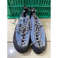 [38] five ten rock climbing shoes
