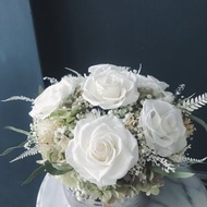畢業花禮純白之戀永生花不凋花滿天星乾燥花玫瑰桌花恆星花