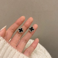 Lucky four-leaf clover earrings black four-leaf clover earrings