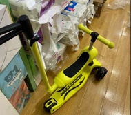 儿童滑板 / 踏板滑滑车溜溜 / 可折疊滑板車  / 三輪滑板車 / Kids scooter / Foldable scooter /  3 wheels scooter