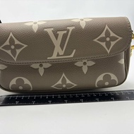 路易威登 Wallet On Chain Ivy 手袋