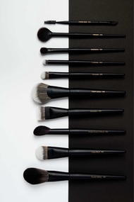 แปรง Tanarin All black edition 10 ชิ้น ยกเซท แถมฟรี กระเป๋าใส่แปรง