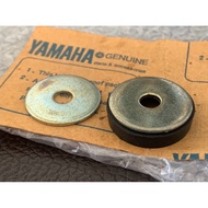 Yamaha DT125 DT175 Rubber Ring For Tail Light Legs With Genuine 1 Set As Shown In The Picture.