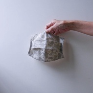 夏日薄棉口罩套- 灰白蕾絲印花