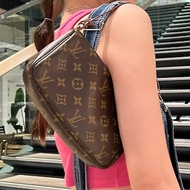 LV Pochette accessory pouch bag 手提包 側背包 送真皮肩帶