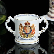 英國製Aynsley王者之風1990年女王燦金臻享雙耳杯骨瓷馬克杯