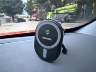 Momax Magnetic Wireless Car Phone Mount