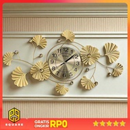 TaffHOME Luxury European Quartz Wall Clock BAOCE Movement 6168 60cm - 24119J Original 99 Square