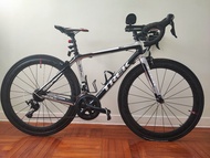 【放售】TREK Madone 4.5 碳纖維公路車 (附高框碳輪/TT把)