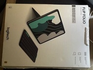 **📱 Logitech Folio 13 IPad Case and  Keyboard - Like New! 🖤**