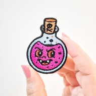 MAGICAL EMBROIDERY PATCH HALLOWEEN POTION BADGE EMBROIDERY/ IRON PATCH POTION/