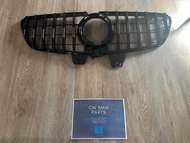 ของแต่ง กระจังหน้า Benz W447 Vito ก่อน Facelift ทรง GT สีดำ