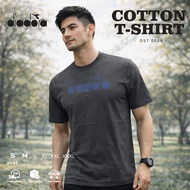 ORIGINAL DIADORA LOGO LENGAN PENDEK COTTON UNISEX CUTTING SIZE BESAR BAJU SUKAN DST0056 【READY STOCK