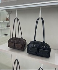 Stand oil chubby bag (black)