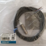 OMRON E2A-M12KS04-WP-B2 2M OMC Inductive Sensor, Proximity Switch,