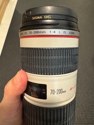 Good as new and in drybox Canon EF 70-200mm f/4L IS USM Lens with Extender 1.4 version 3 and tripod 