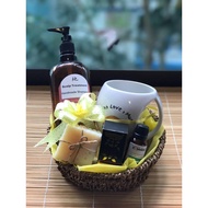 Nutmeg Spa Gift Set (Shampoo with Mug) ~ Mother's Day / Father's Day / Valentine's / Birthday Gifts / Hari Raya / Deepavali / Christmas