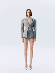 NICHp : Meteora Collection : Rita suit สูทไหล่โอเวอร์ไซส์ เอวคอด ตกแต่งด้วยอะไหล่สีเงิน (สินค้าพรีออ