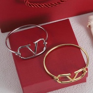 Letter Metal Light Body Bracelet Female Fashion Simple Temperament Letter Bracelet Bracelet