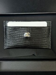［可議］CHANEL 26A 蜥蜴紋卡片套 黑色 CARD HOLDER