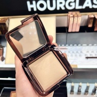 HOURGLASS Ambient Lighting Powder - Diffused Light 10 G. (อาวเวอร์กลาส) สินค้าของแท้จากห้างไทย