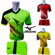 Baju Olahraga Pria Dewasa / Kaos Olahraga Mizuno Jersey Badminton Volli Lari Sepak Bola