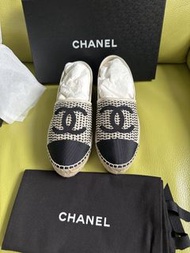 CHANEL 經典雙C logo 漁夫鞋