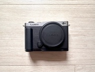 Panasonic lumix S9 銀色連Smallrig 手柄