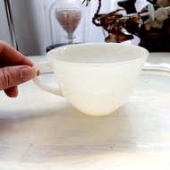 60年代美國古董FIRE KING經典款白色半透玻璃D字手柄咖啡杯茶杯