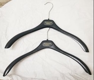 大衣衣架 Weekend Maxmara Plastic Coat Hanger $30/2